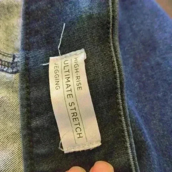 Lane Bryant High Rise Ultimate Stretch Jegging Dark Wash - Picture 5 of 5